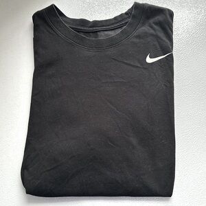 🌻3/$18 Men’s Nike Dri-Fit Short Sleeve Shirt